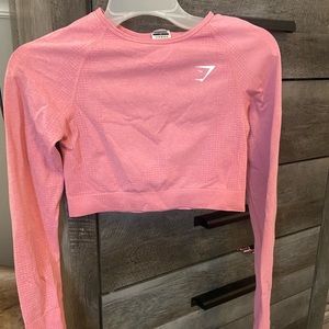 GYMSHARK long sleeve pink crop top